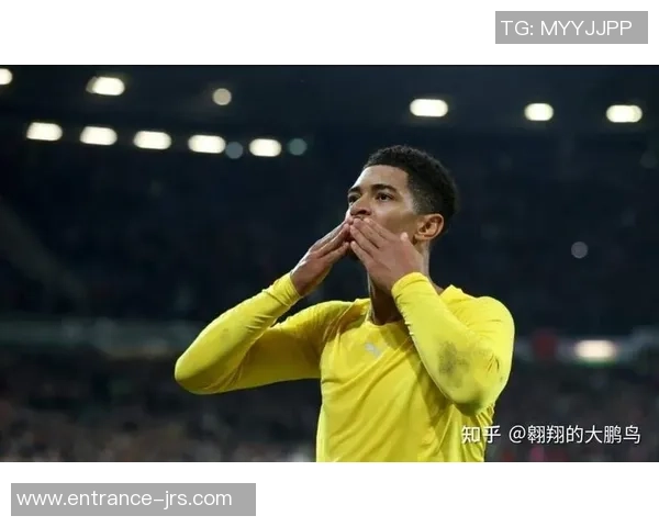 305爵士与灰熊激战正酣球员表现引发球迷热议与期待 305爵士与灰熊激战正酣球员表现引发球迷热议与期待